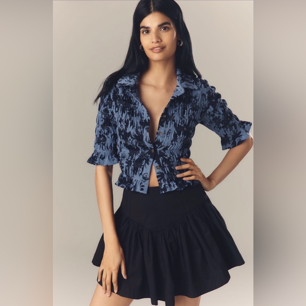 ✨ Anthropologie Smocked Button-Front Top Sz L